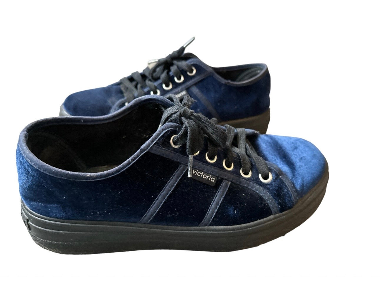 Victoria chaussures basses taille 38 en bon état