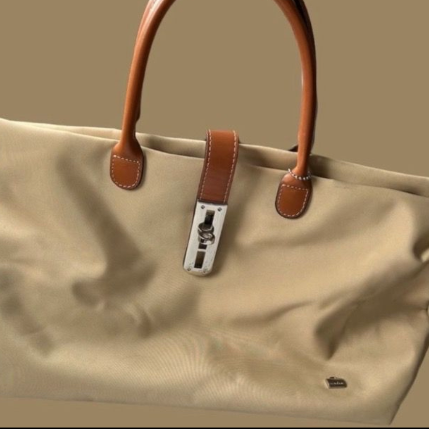 LA BAGAGERIE sac bandoulière en très bon état