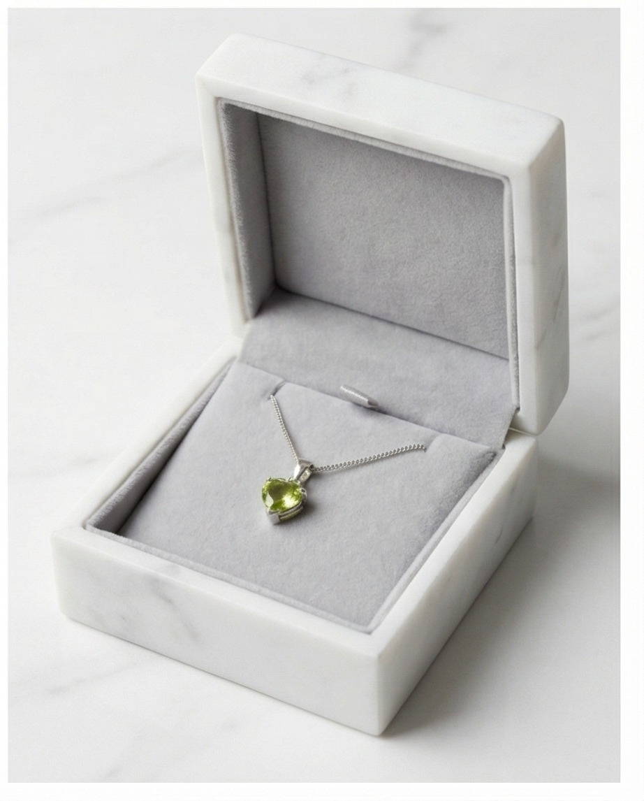 Collier en argent avec péridot