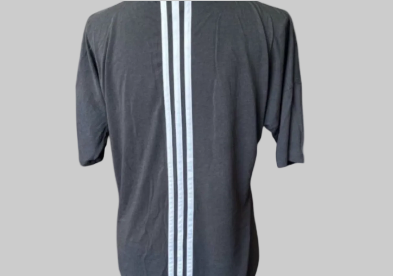 ADIDAS T-shirt - neuf - M