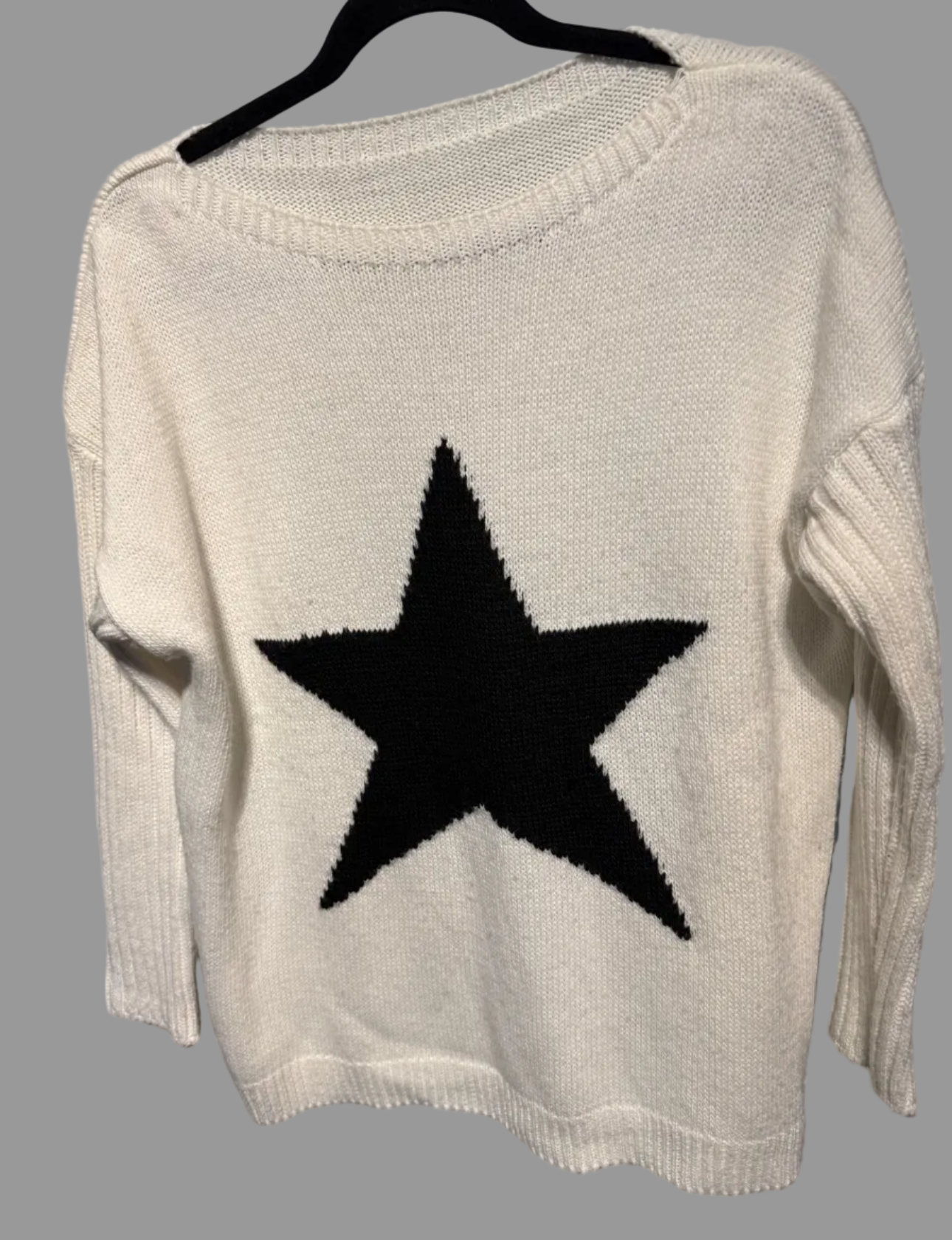 Pull étoile noire - très bon état - M