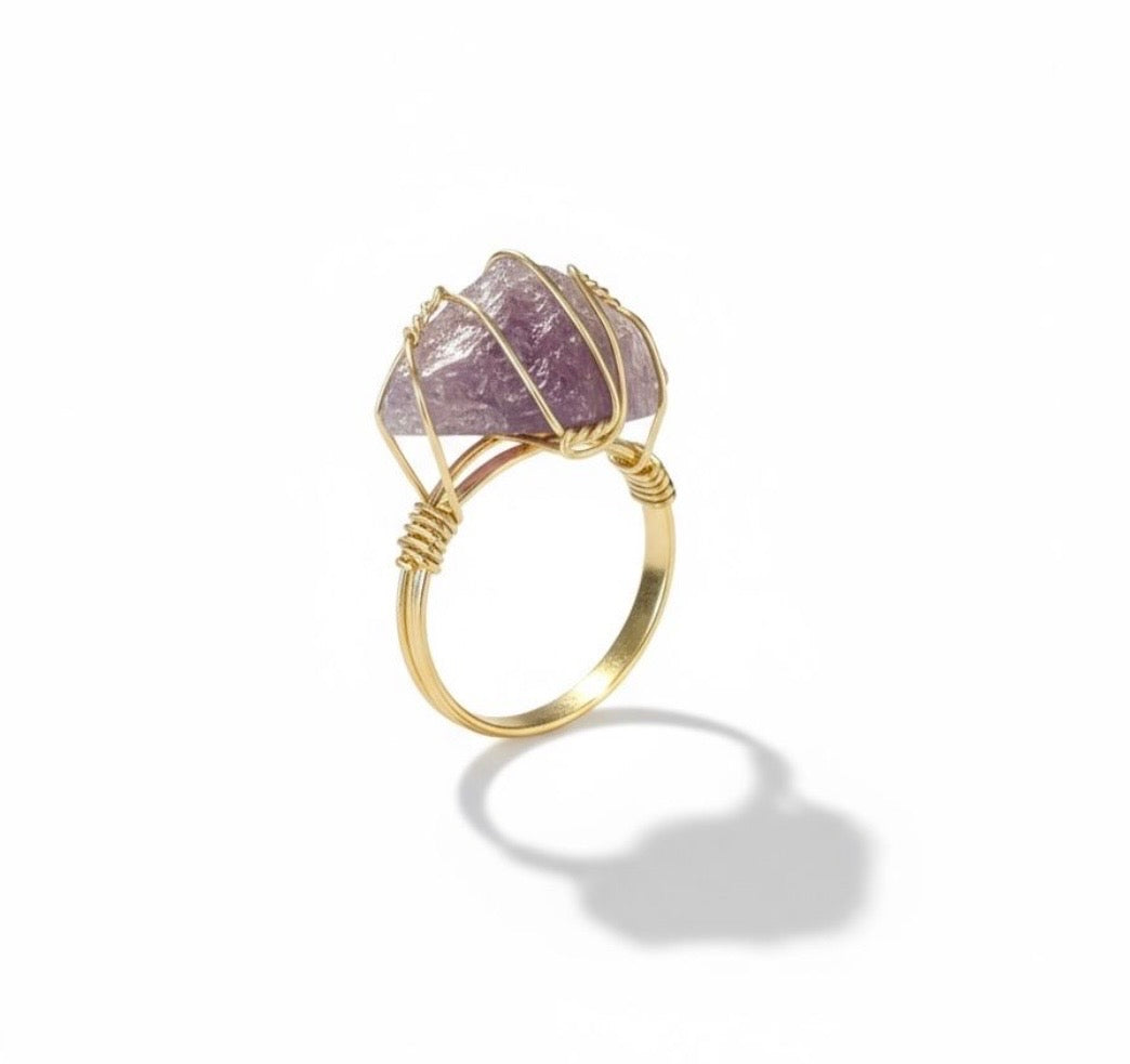 Bague en améthyste dorée neuve