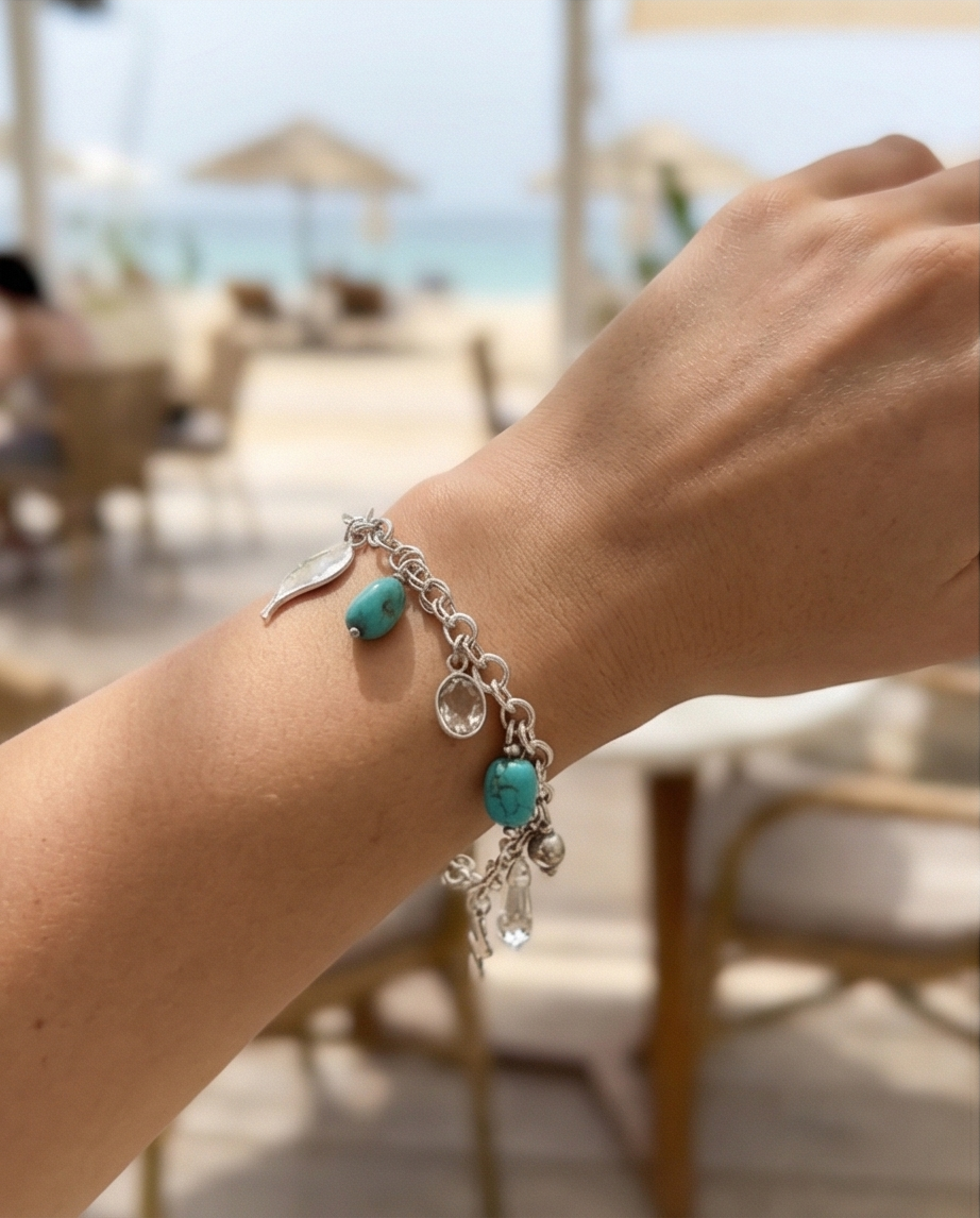 Bracelet  charms, turquoise, cristal de roche - neuf