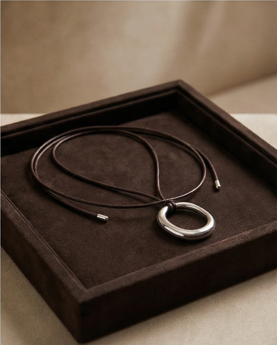Massimo Dutti collier neuf