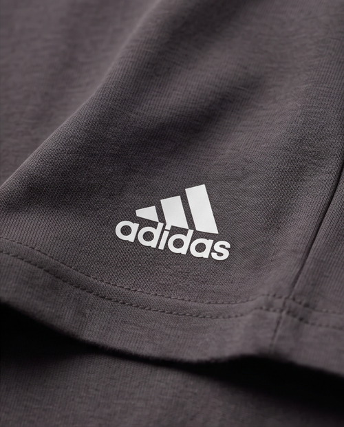 ADIDAS T-shirt - très bon état - taille M/L