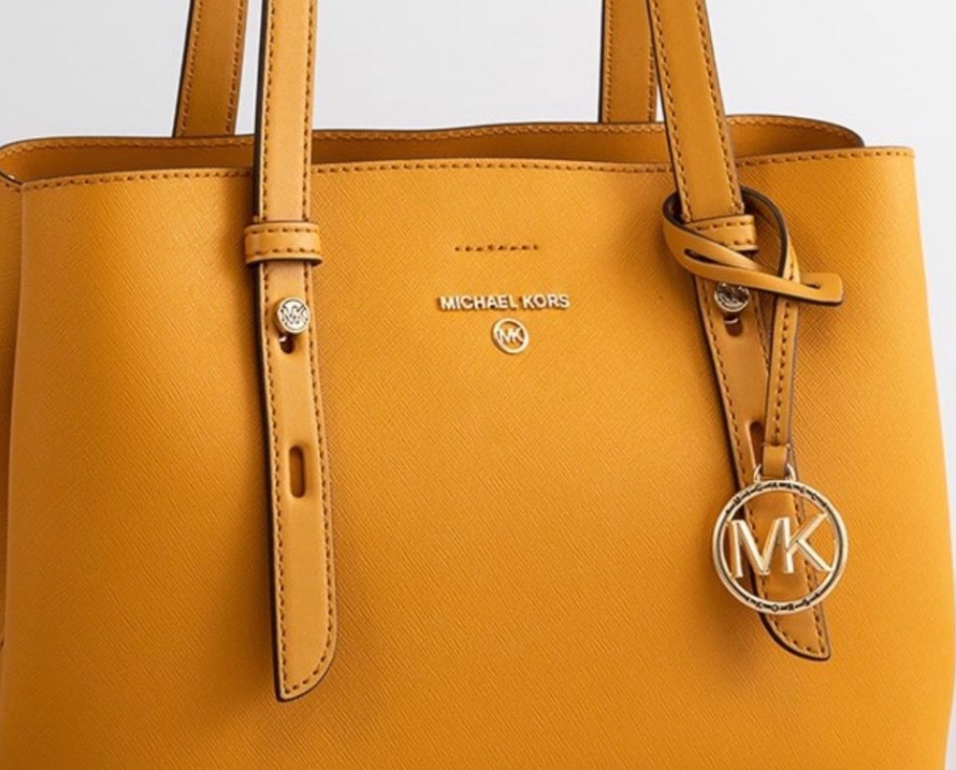 VENDU Magnifique Sac à Main Michael Kors
Jaune Moutarde cuir