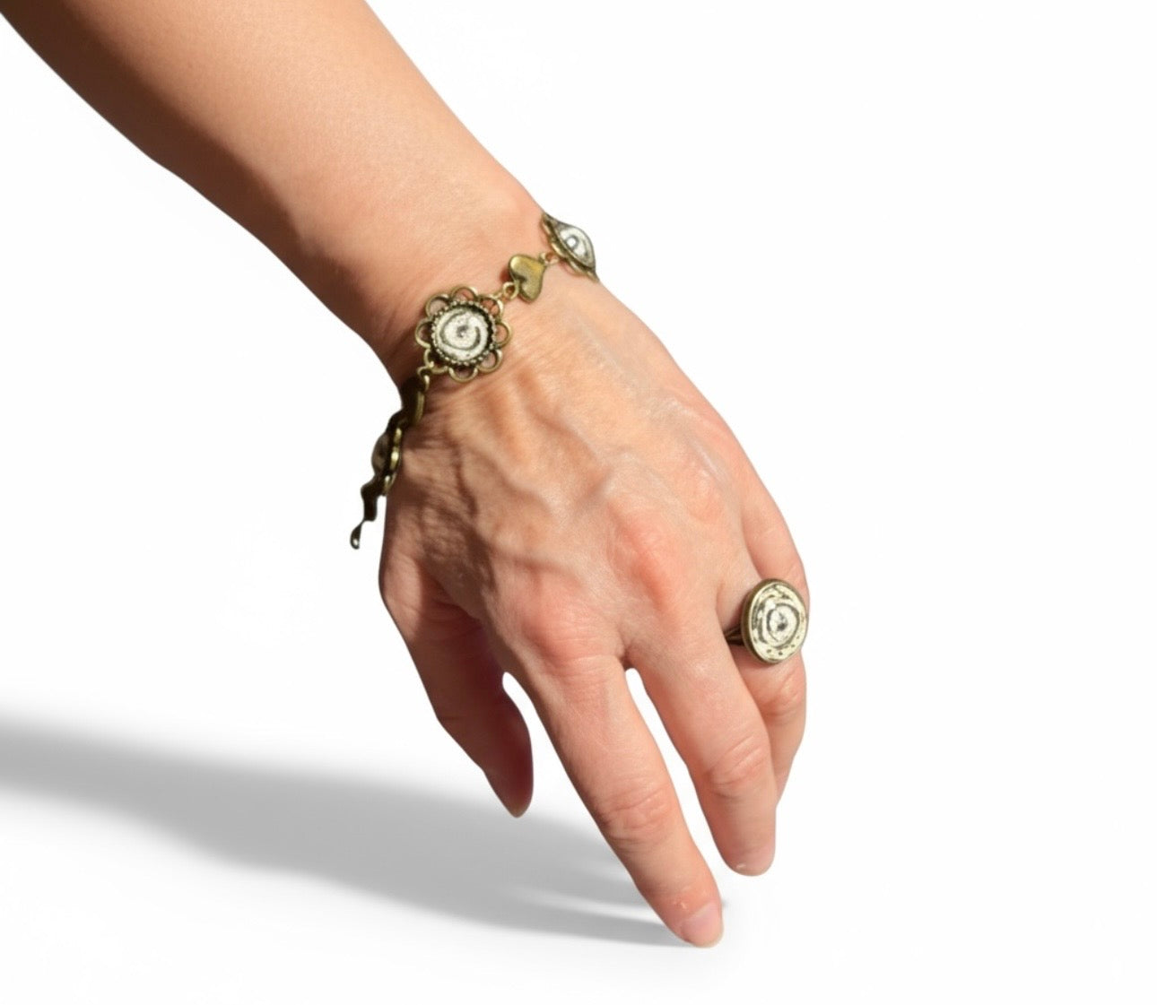 bijoux fantaisie bracelet et bague neufs