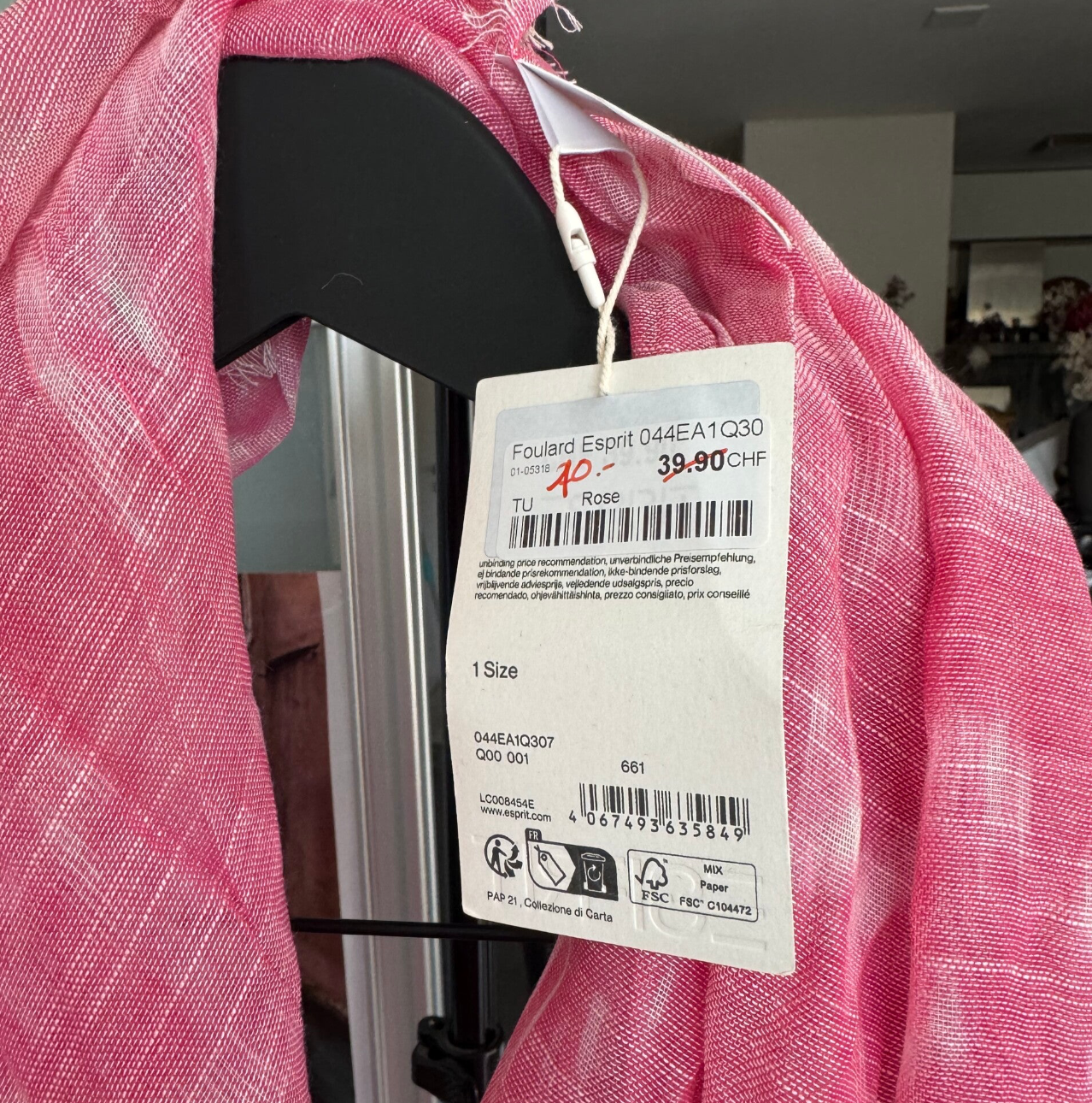 Echarpe Esprit Rose Tissu Léger neuve