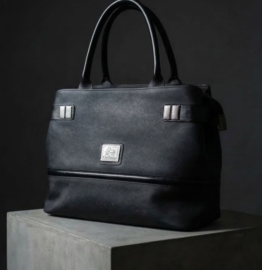 CAVALINHO sac à main noir comme neuf