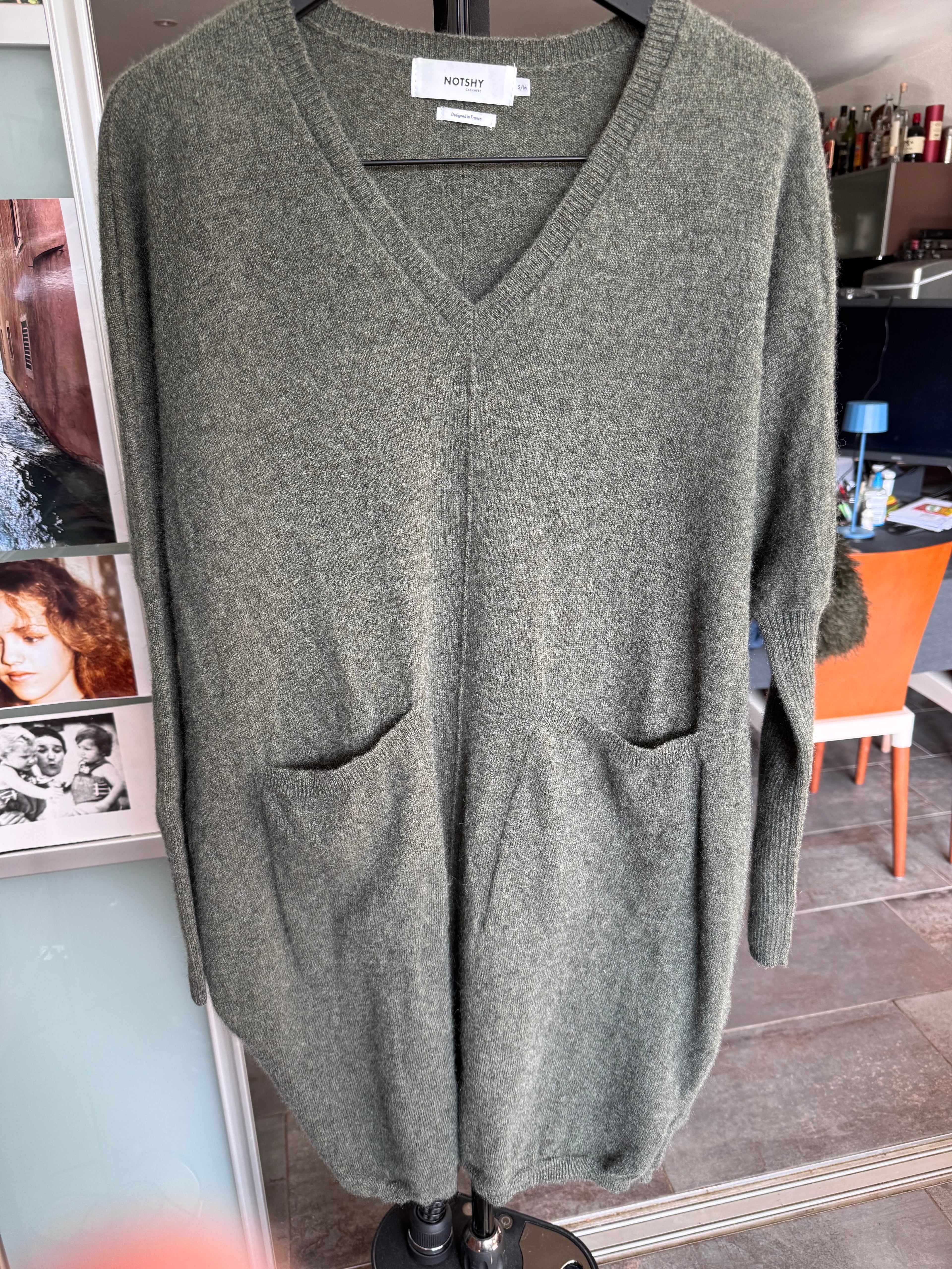 NOTSHY  robe pull - très bon état - M