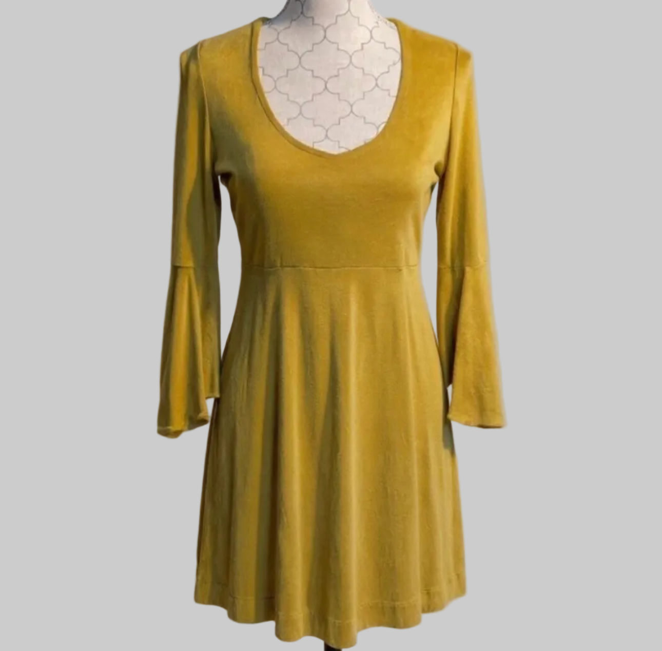 Robe jaune - très bon état - M