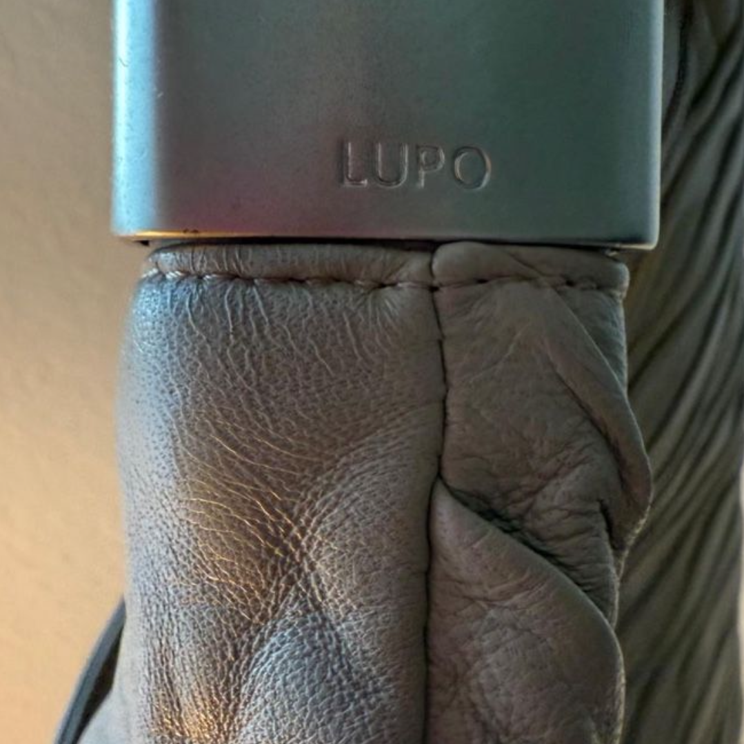L'élégance intemporelle signée LUPO. Sac en cuir véritable neuf