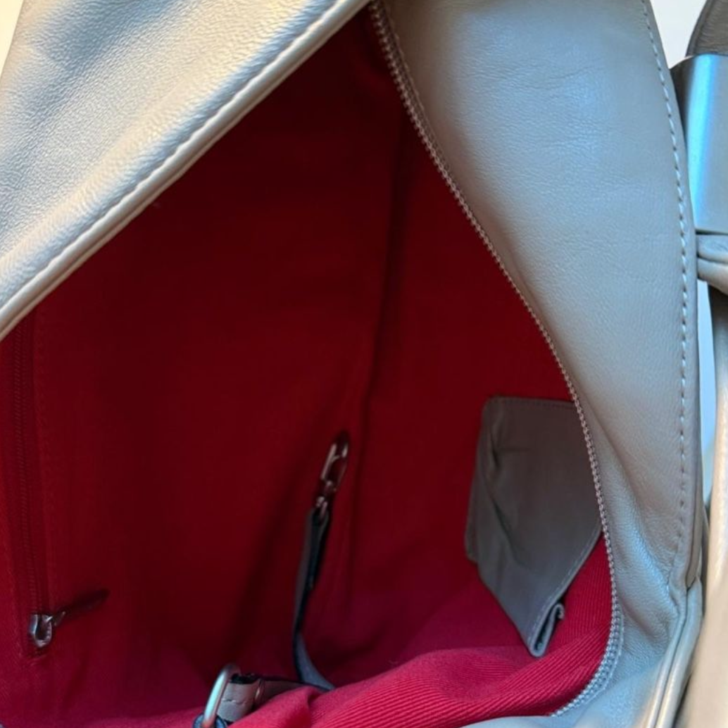 L'élégance intemporelle signée LUPO. Sac en cuir véritable neuf