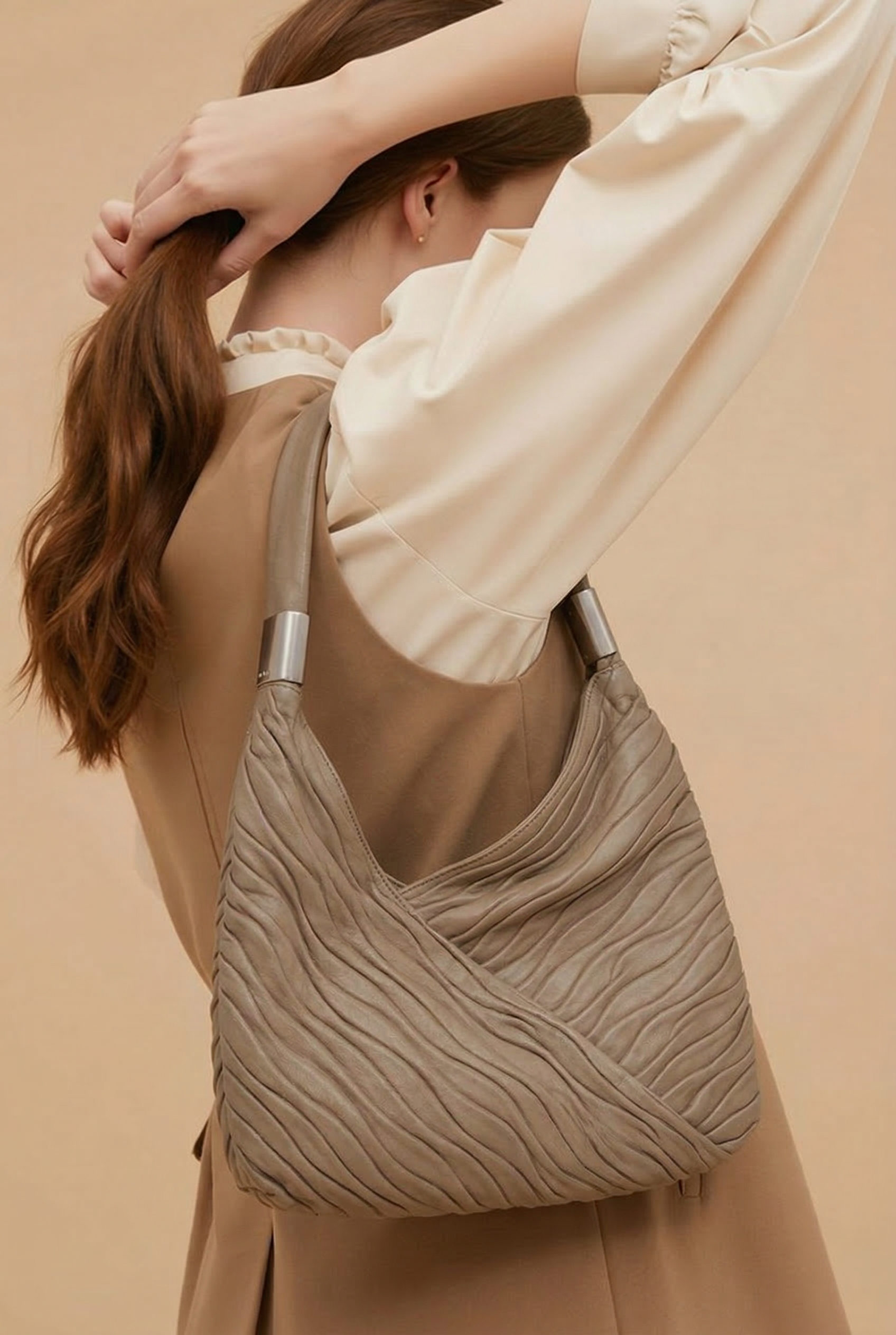 L'élégance intemporelle signée LUPO. Sac en cuir véritable neuf